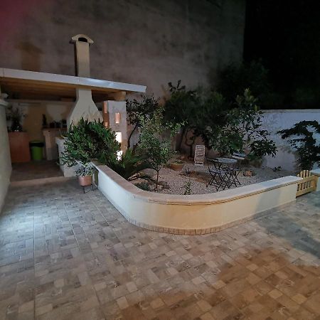 Casa Magnolia Vila Montalbano  Exterior foto